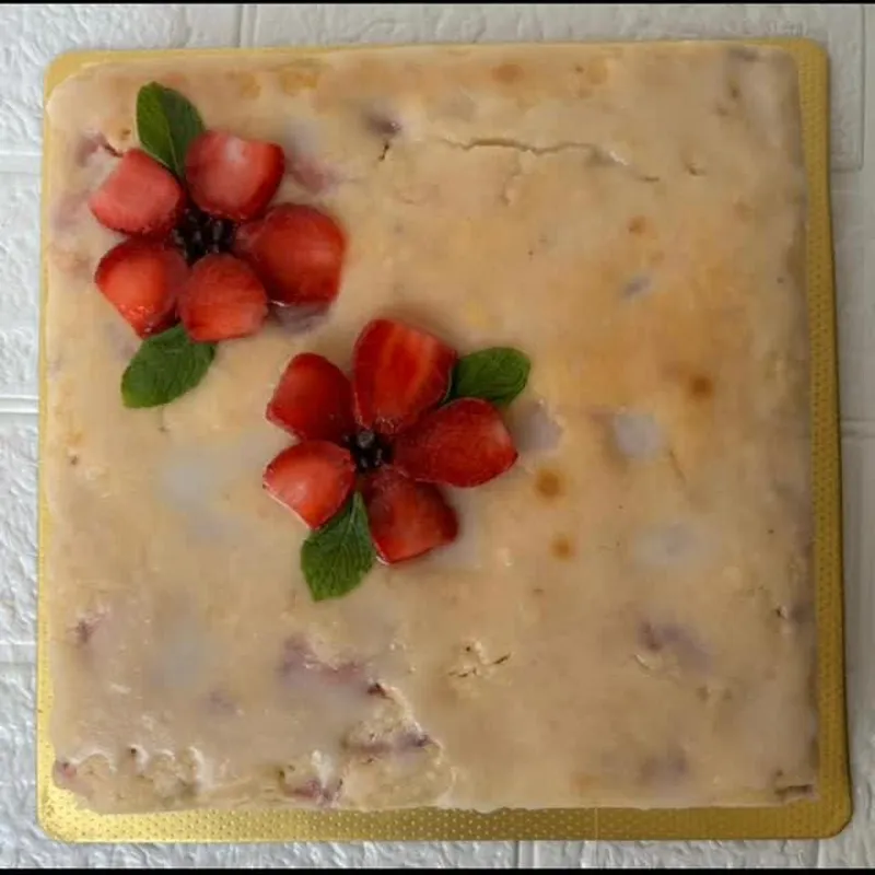 Strawberry Cake